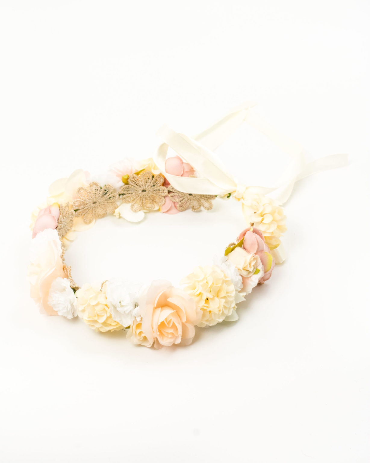 Couronne de fleurs mariée avec fleurs blanches et roses